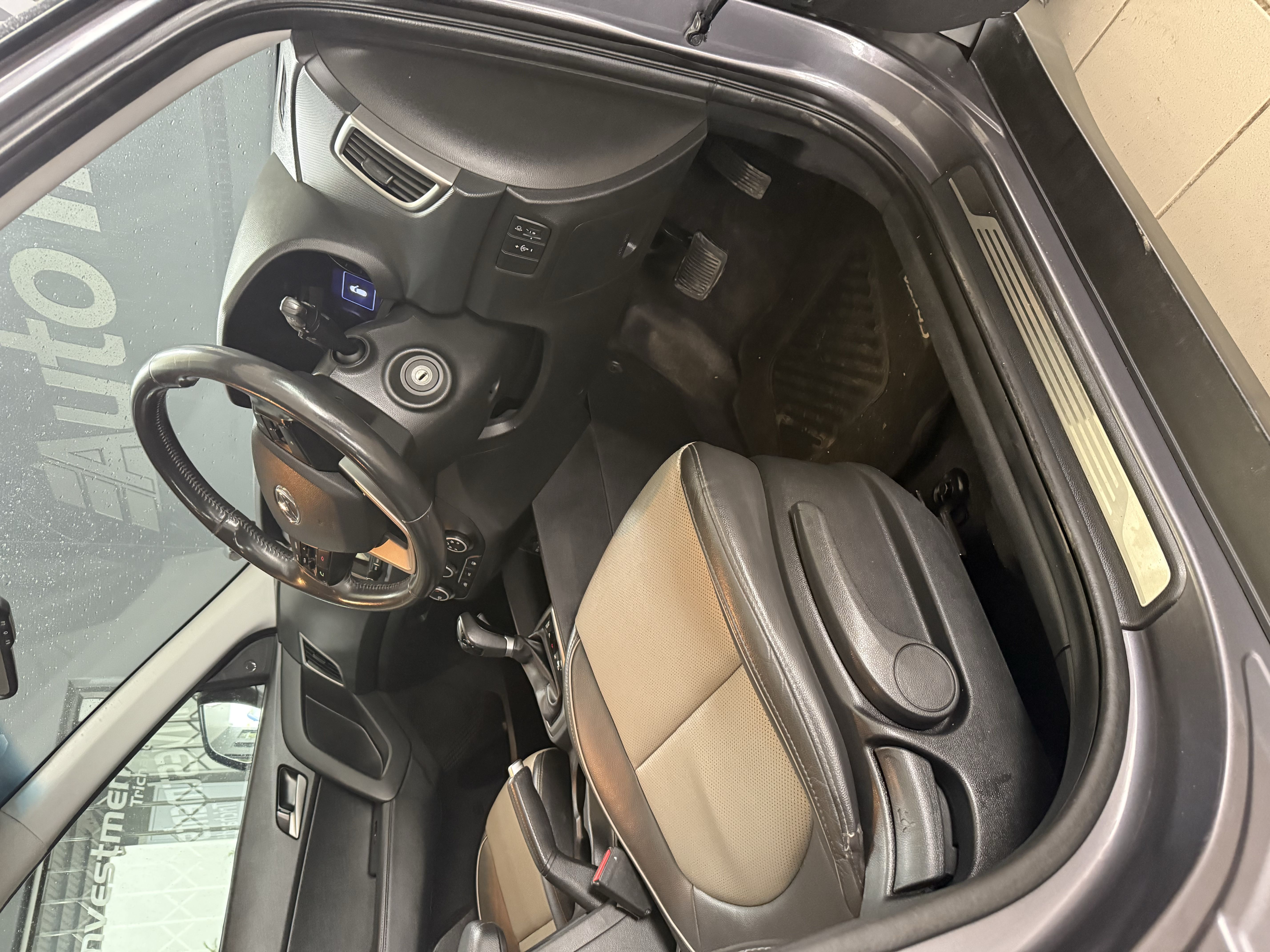 HYUNDAI CRETA 1.6 - 10
