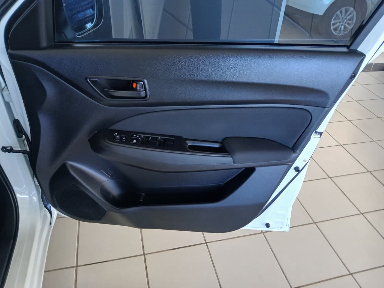 SUZUKI SWIFT DZIRE 1.2 GA - 22