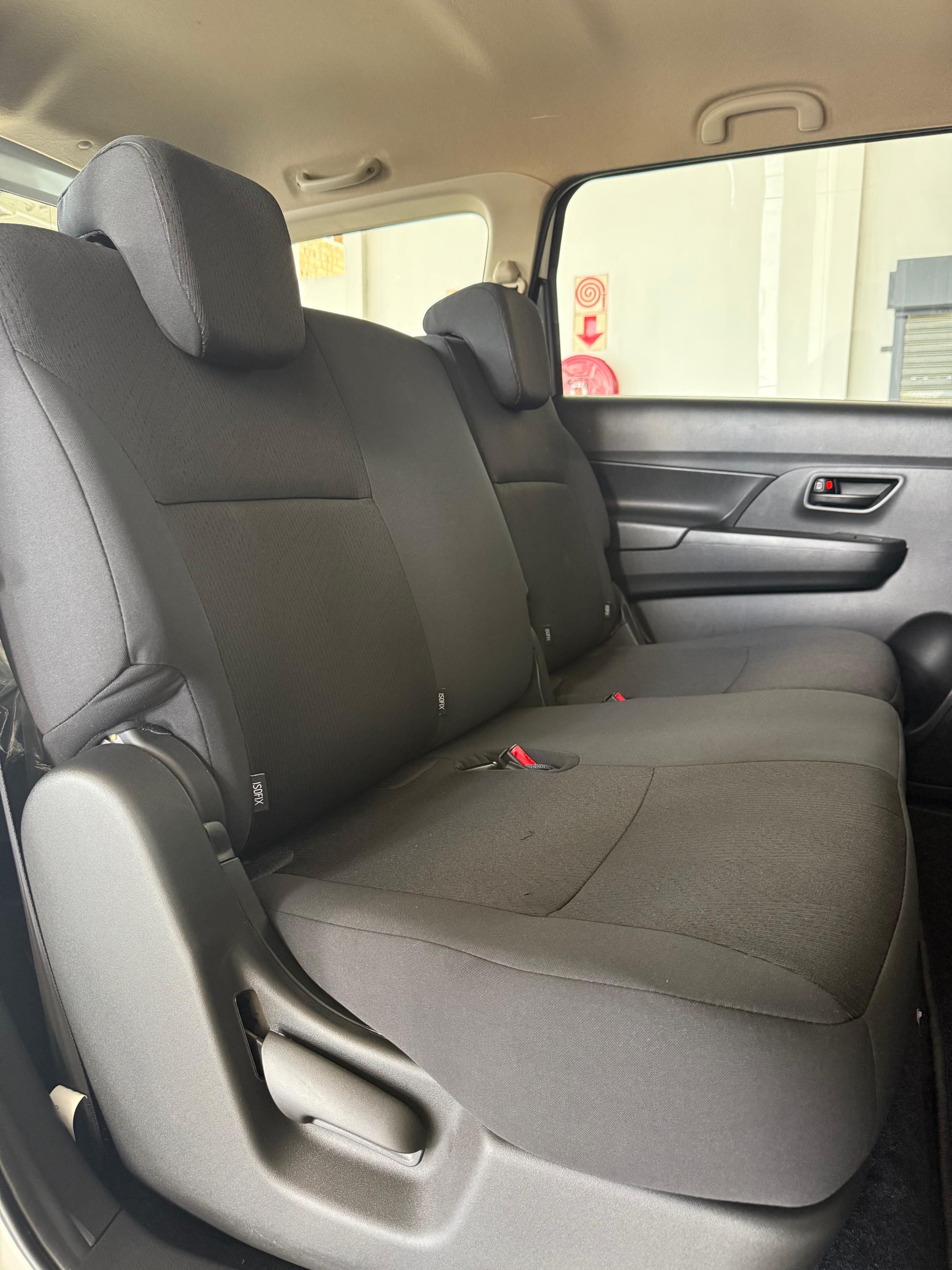 SUZUKI ERTIGA 1.5 GA Ertiga 1.5 GA - 12
