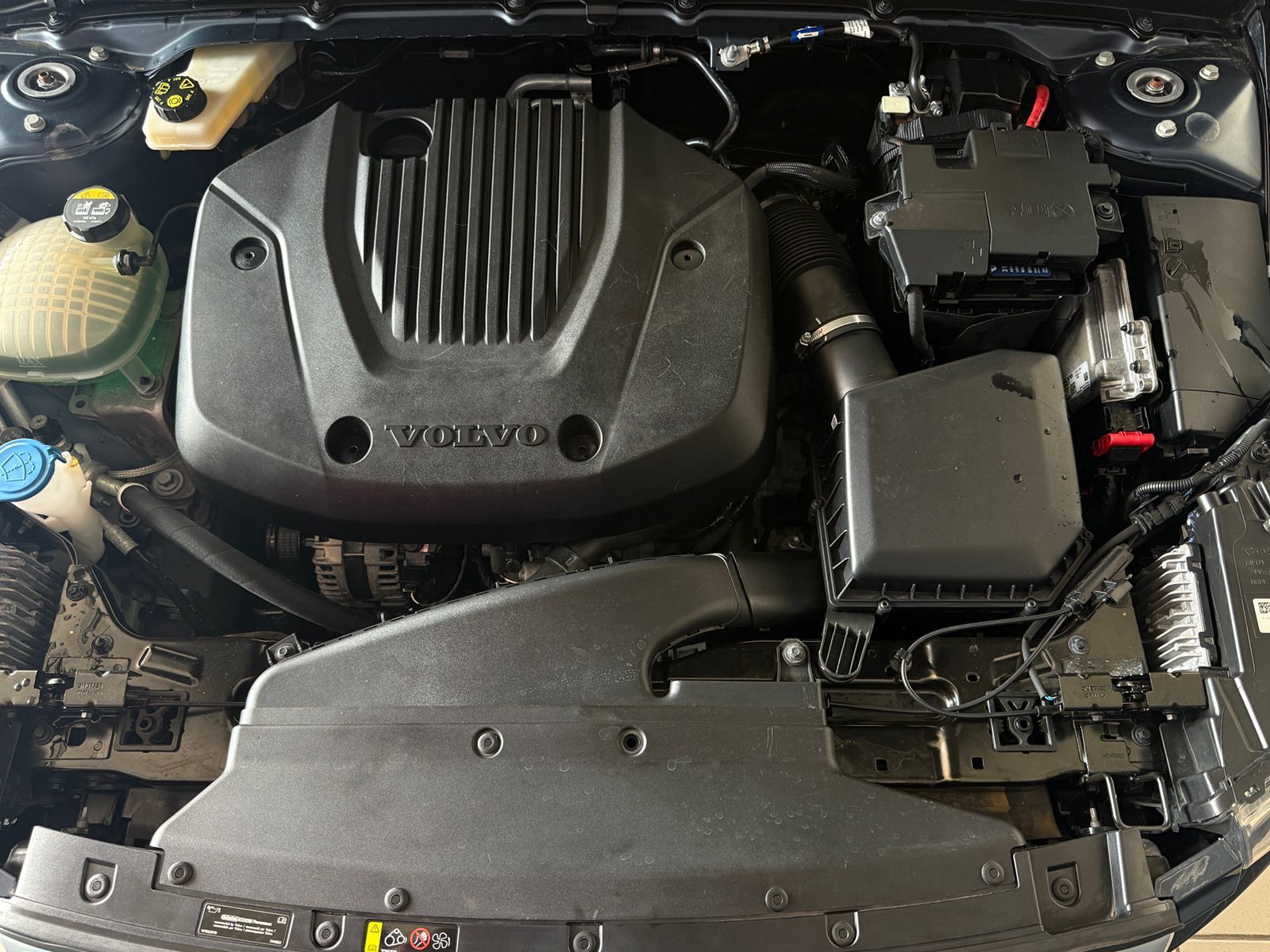 VOLVO XC40 T3 1.5 MOMENTUM GEARTRONIC XC40 T3 1.5 Momentum Geartronic - 13