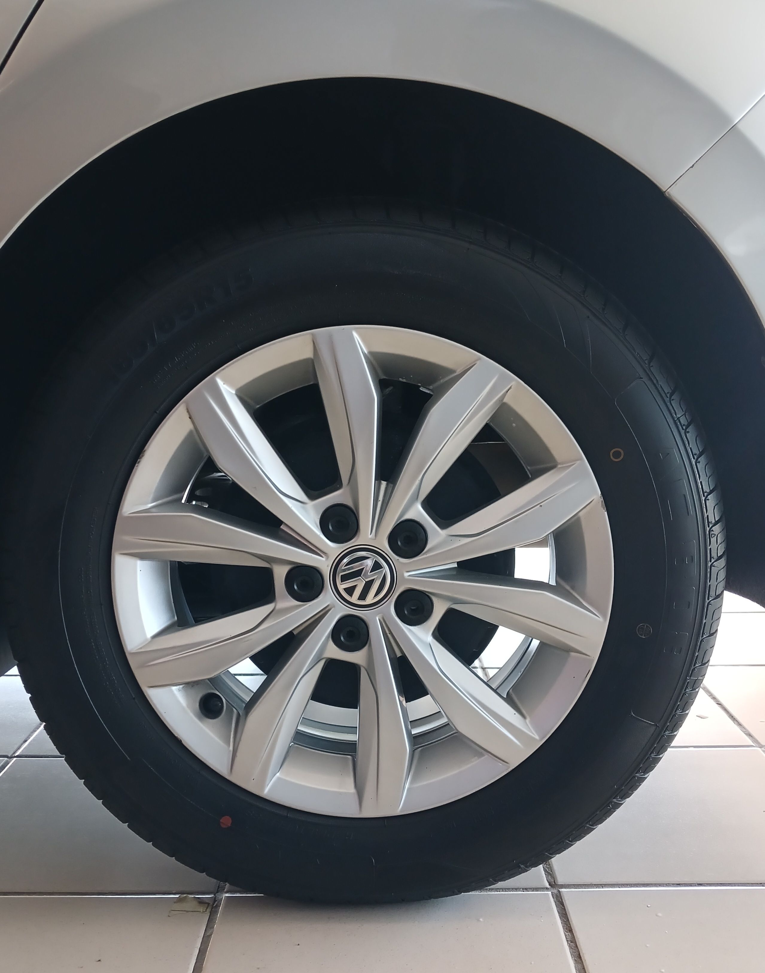 Volkswagen Polo 1.0 TSI Comfortline Polo 1.0 TSI Comfortline