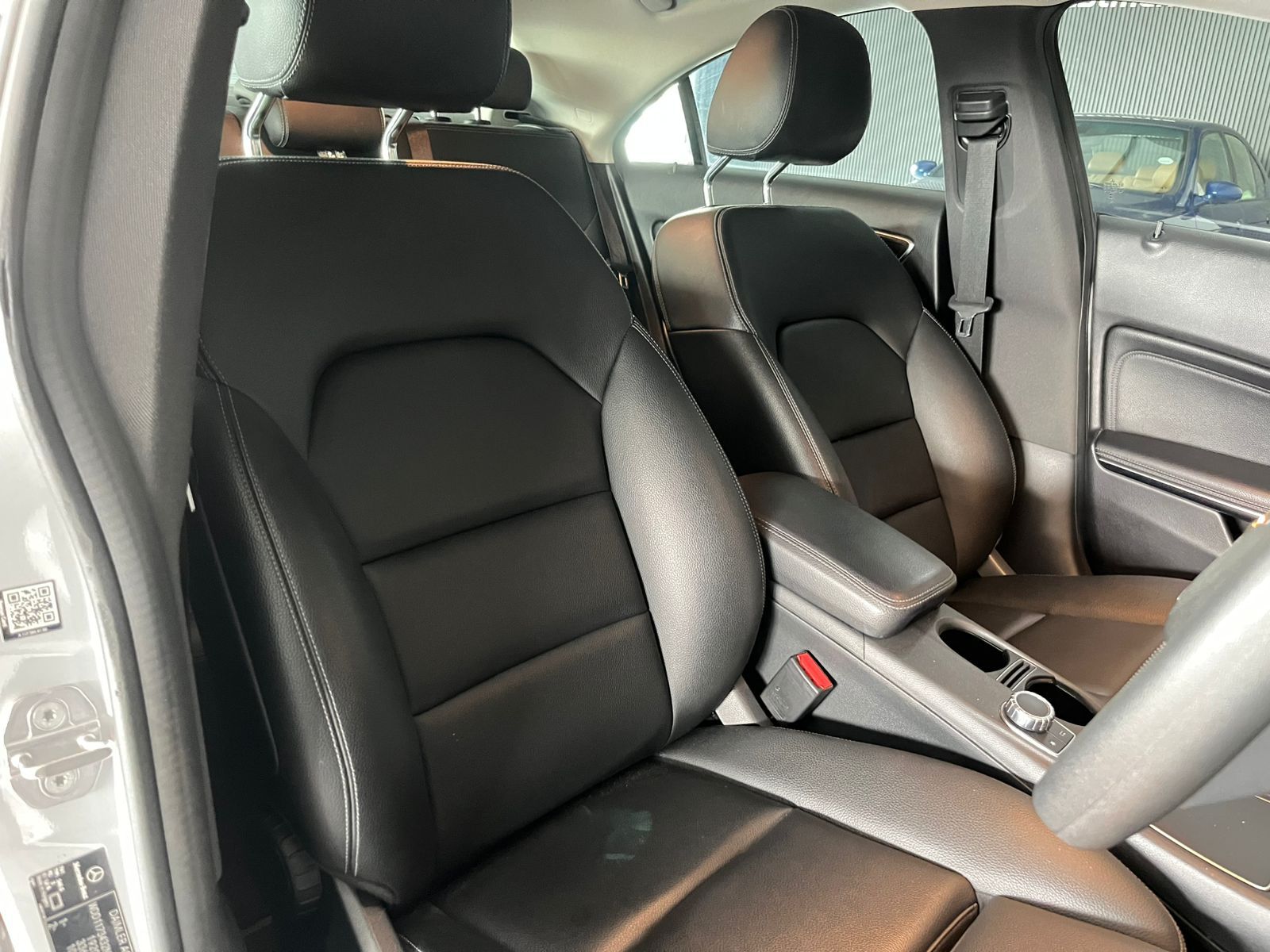 MERCEDES BENZ CLA 200 AUTO CLA 200 Auto - 6