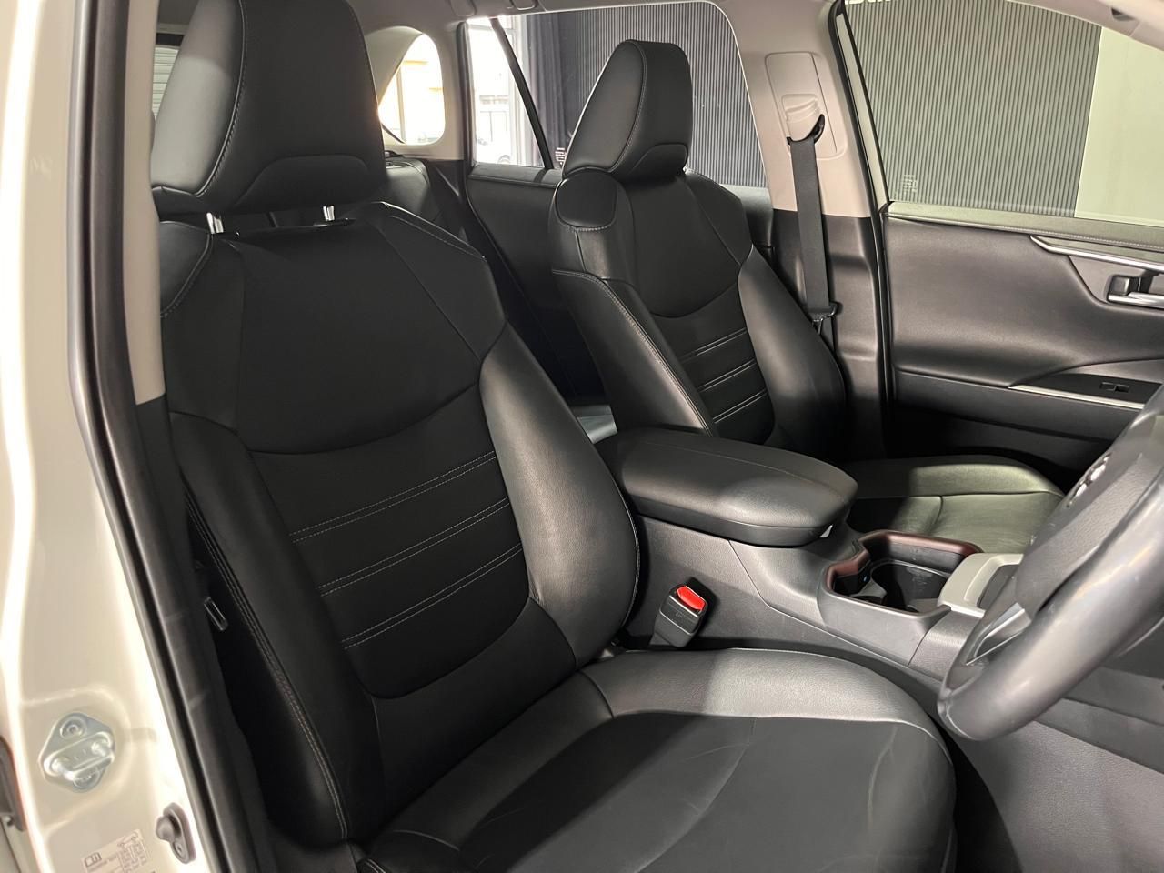 TOYOTA FORTUNER FORTUNER 2.4GD-6 4X4 A/T - 10