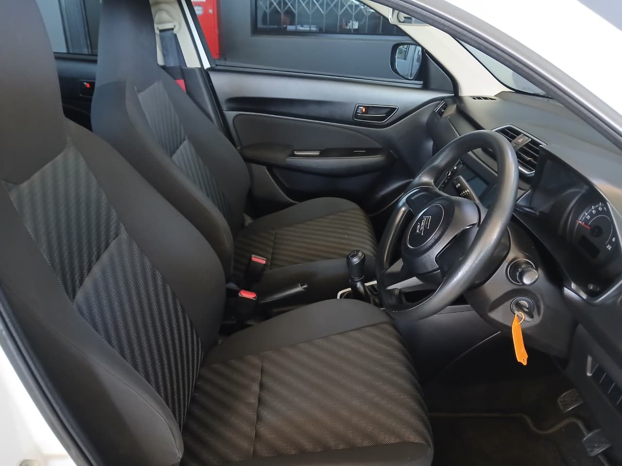 SUZUKI SWIFT DZIRE 1.2 GA - 14