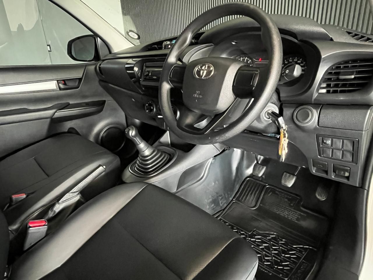 TOYOTA HILUX Hilux - 7