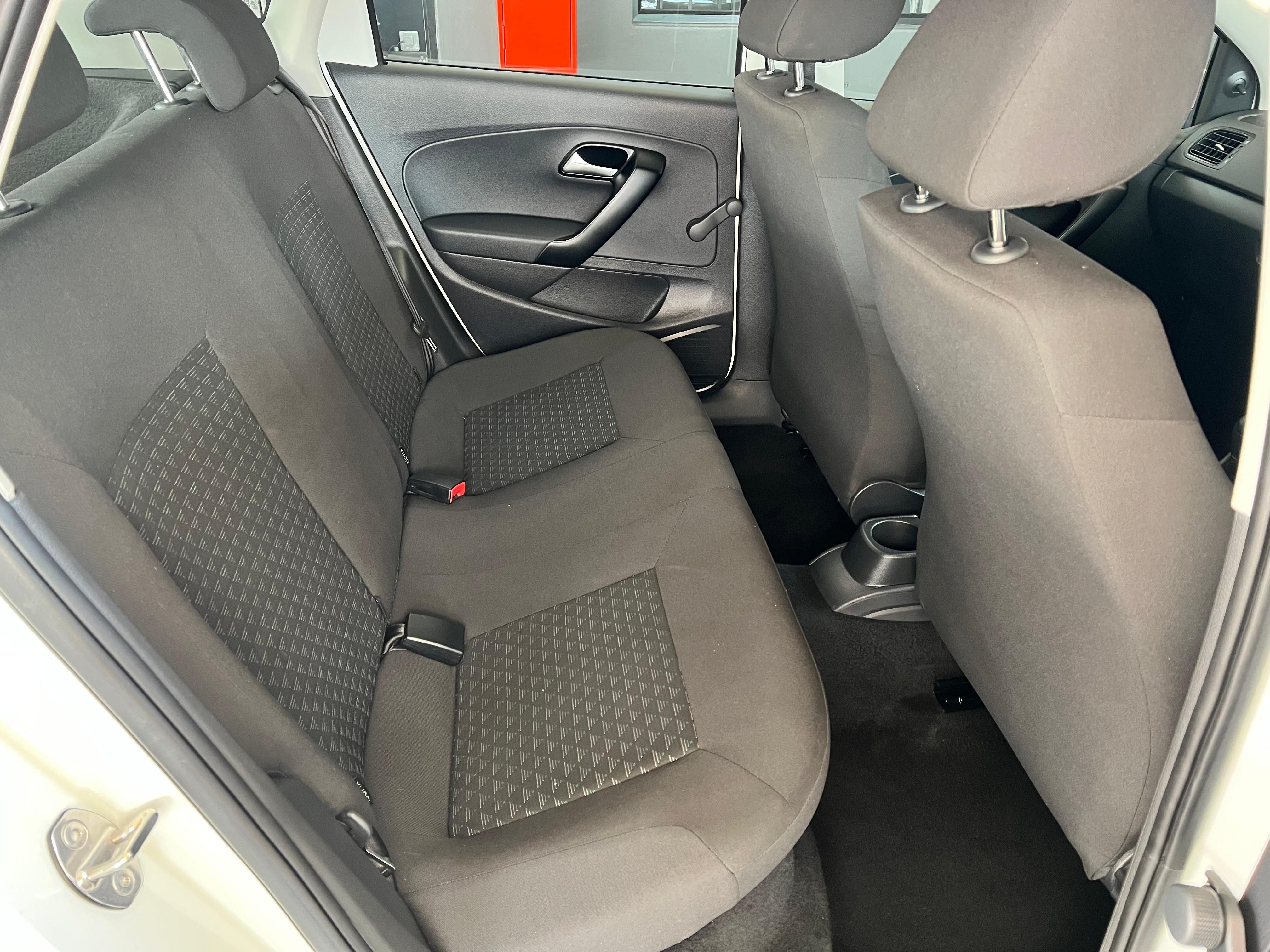 VOLKSWAGEN POLO VIVO POLO VIVO 1.4 (5DR) - 8