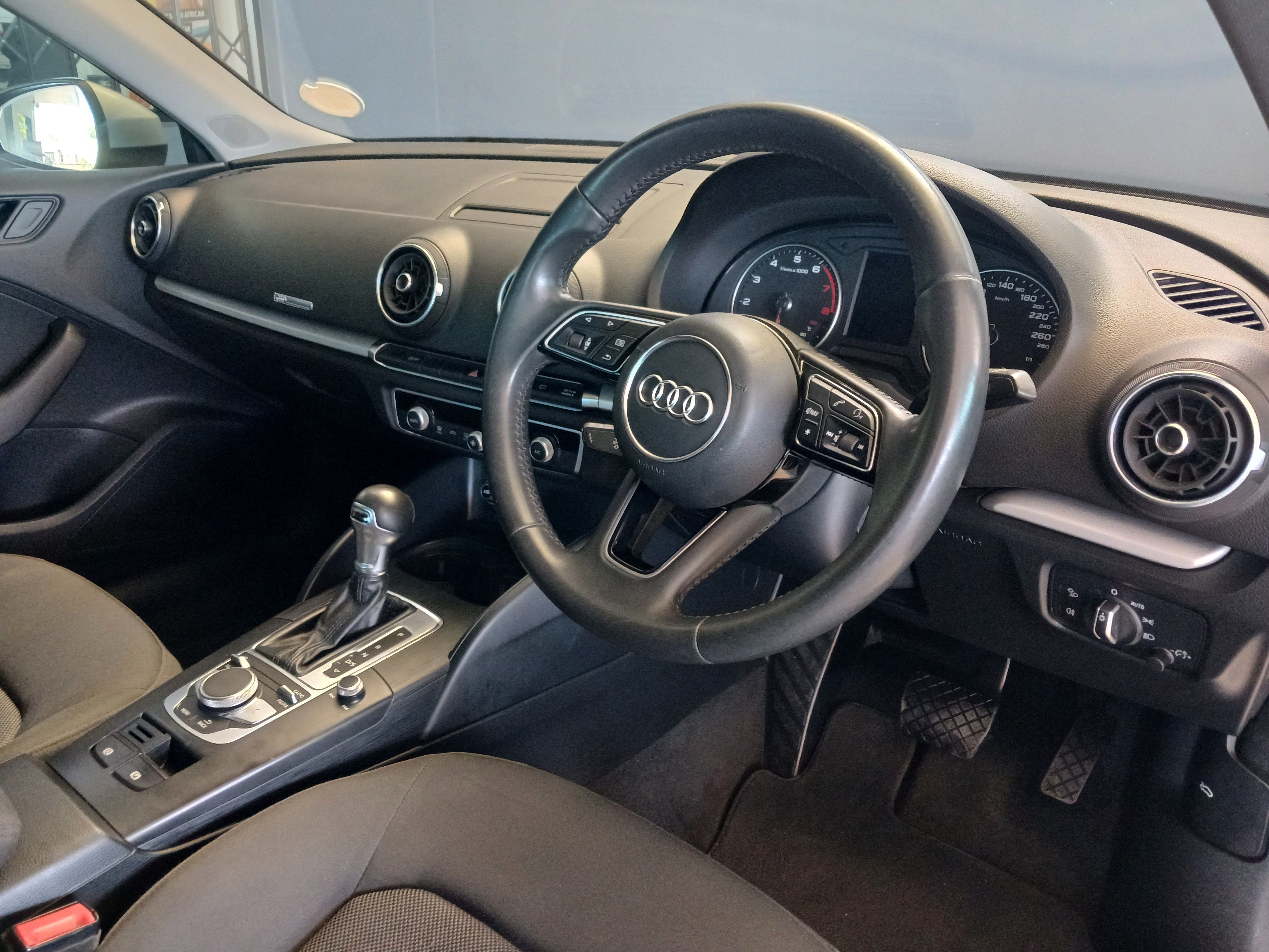 Audi A3 A3 Sportback 1.0 TFSI Stronic