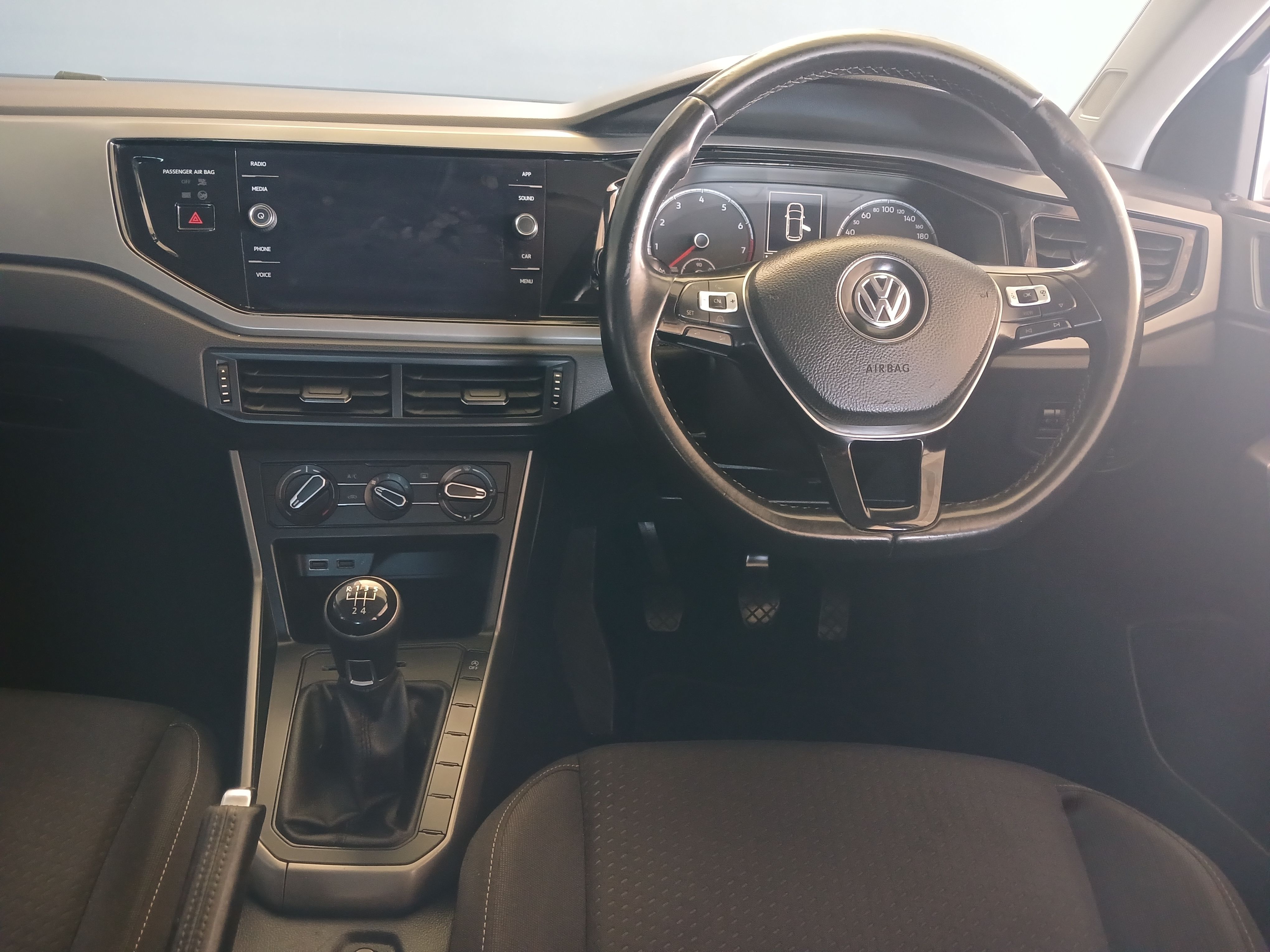 Volkswagen Polo 1.0 TSI Comfortline Polo 1.0 TSI Comfortline
