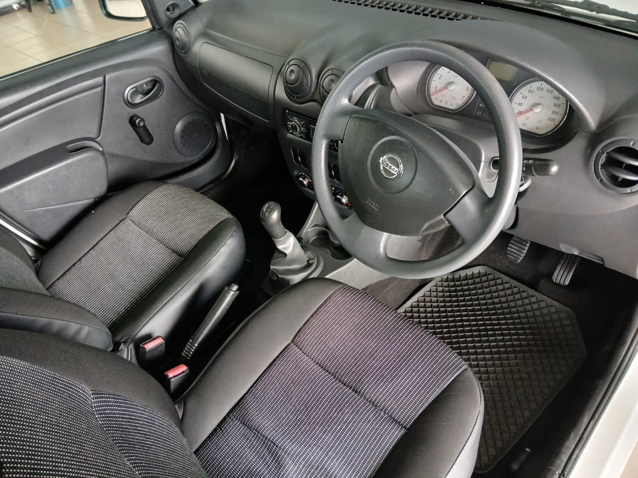 NISSAN NP200 1.6 SAFERY A/C NP200 1.6 Safery A/C - 9